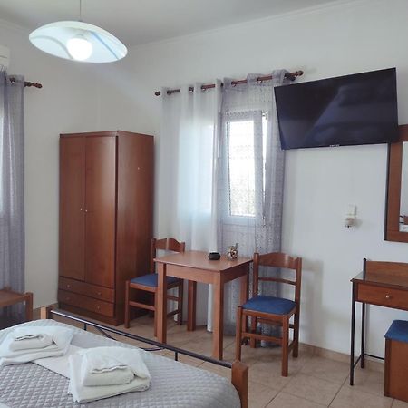 Vythos Apartment Adamantas  Bagian luar foto