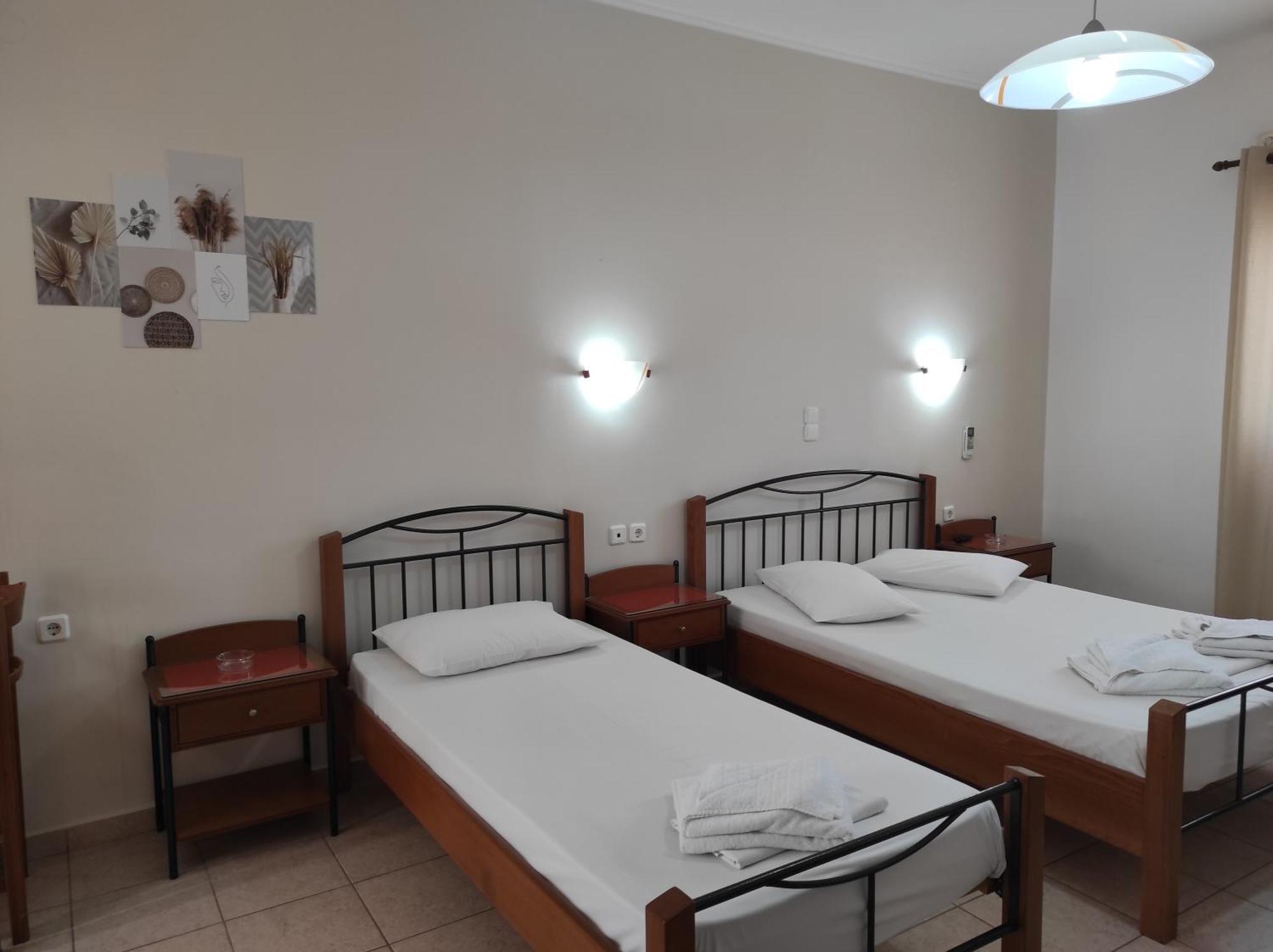 Vythos Apartment Adamantas  Bagian luar foto
