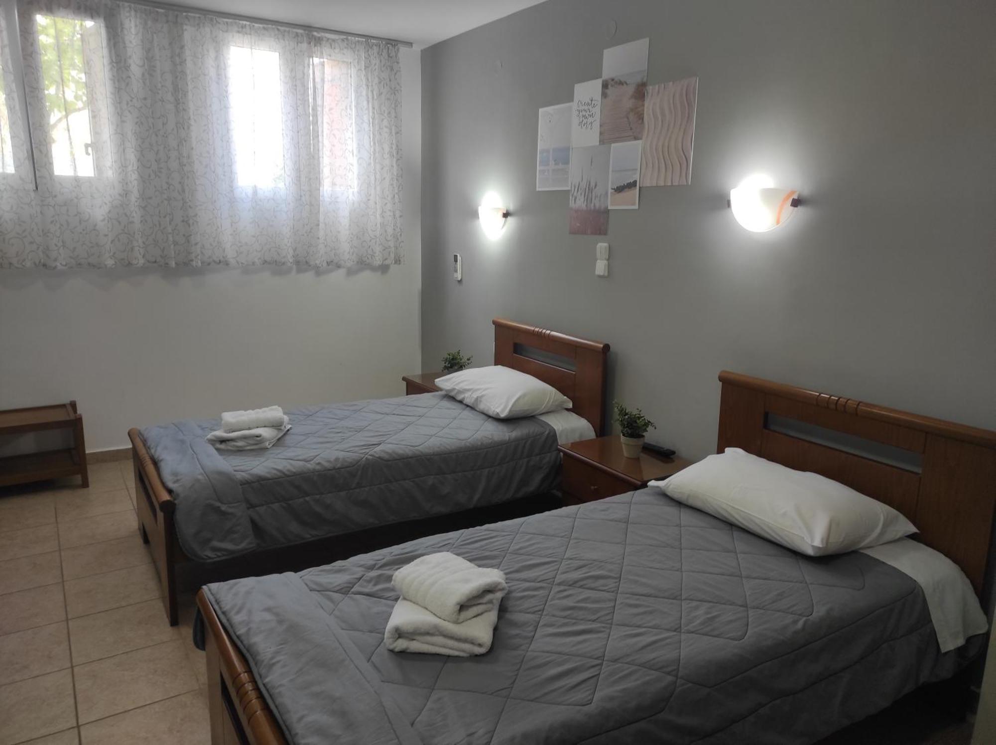 Vythos Apartment Adamantas  Bagian luar foto