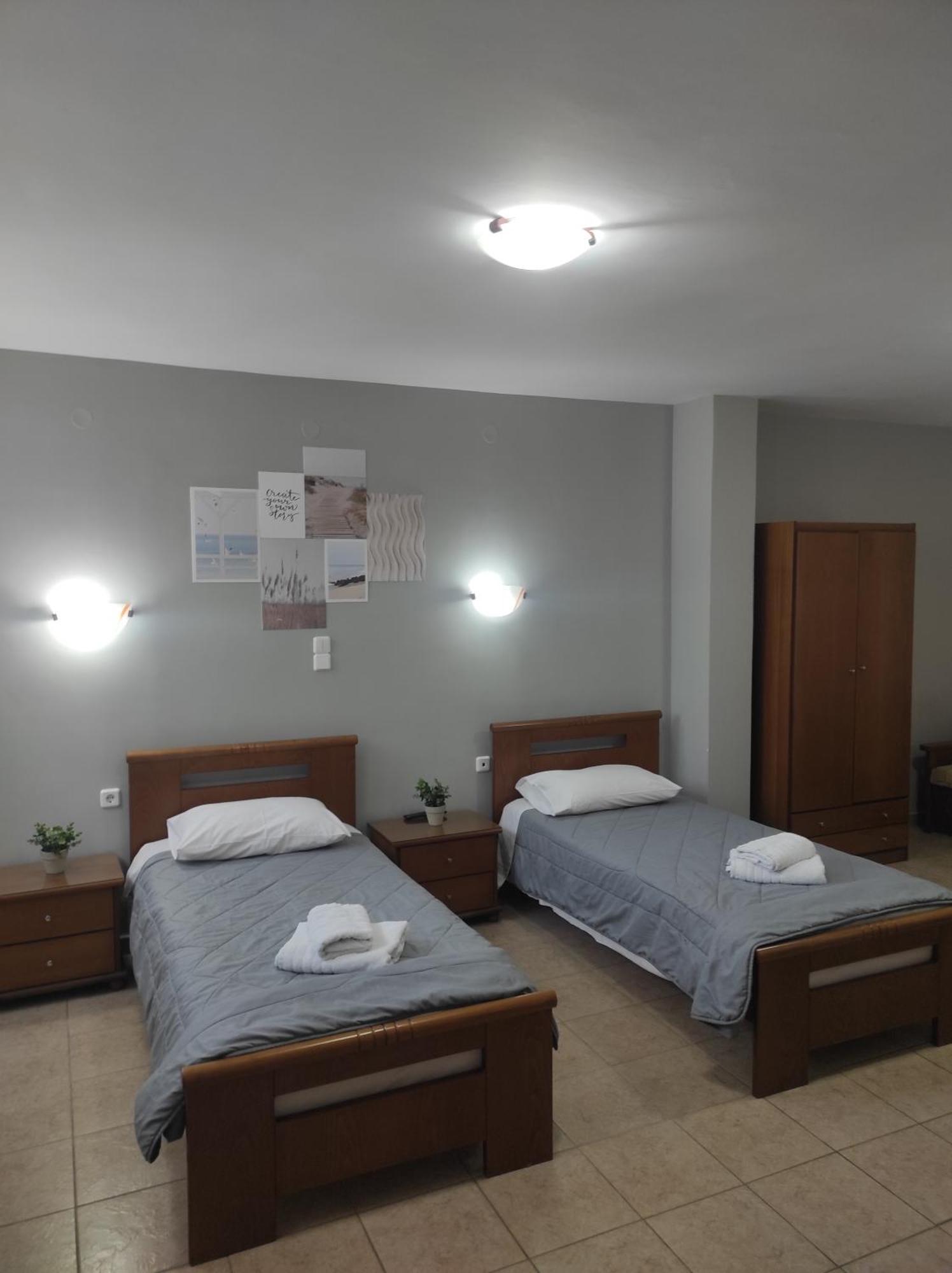 Vythos Apartment Adamantas  Bagian luar foto
