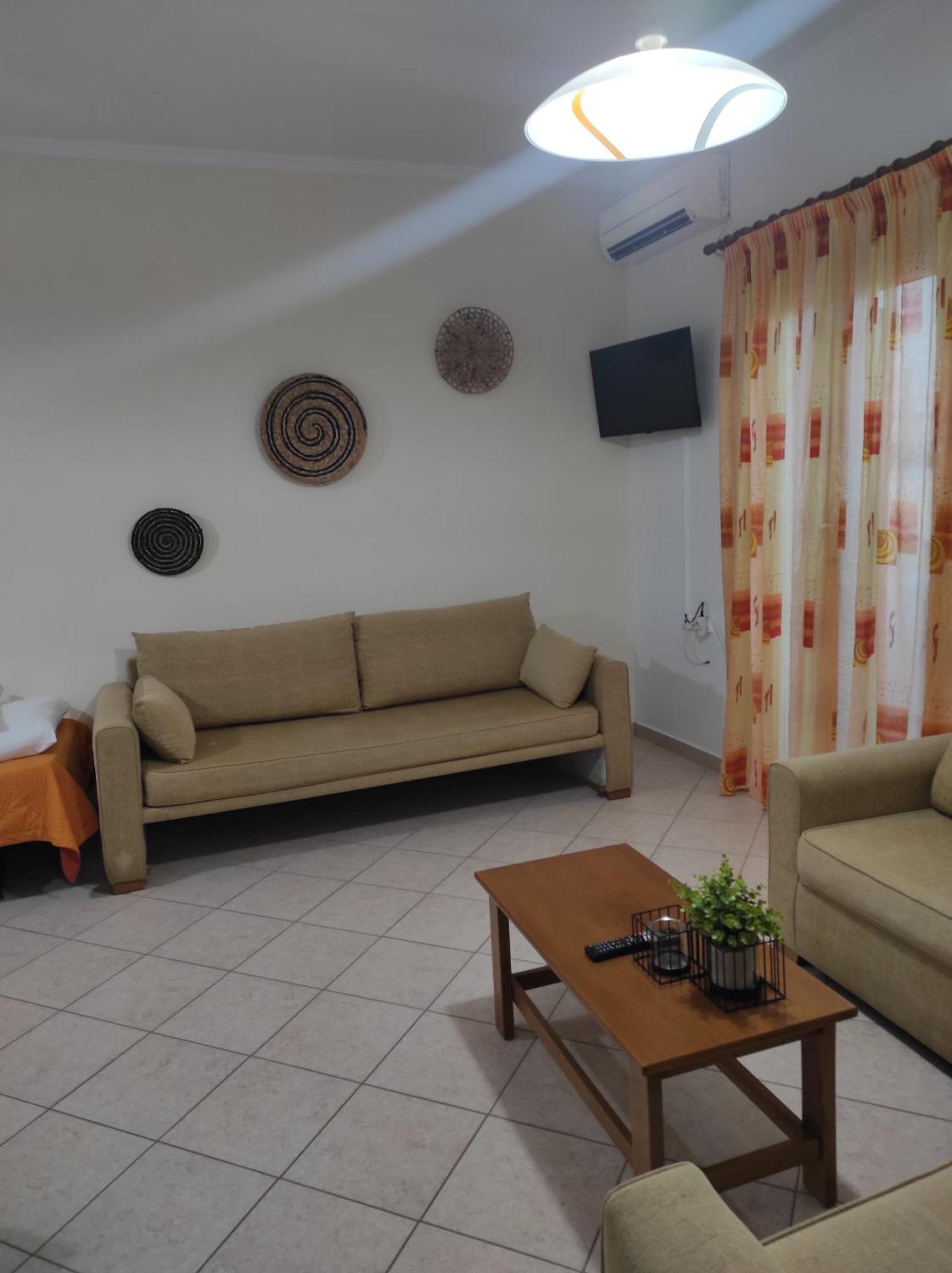 Vythos Apartment Adamantas  Bagian luar foto