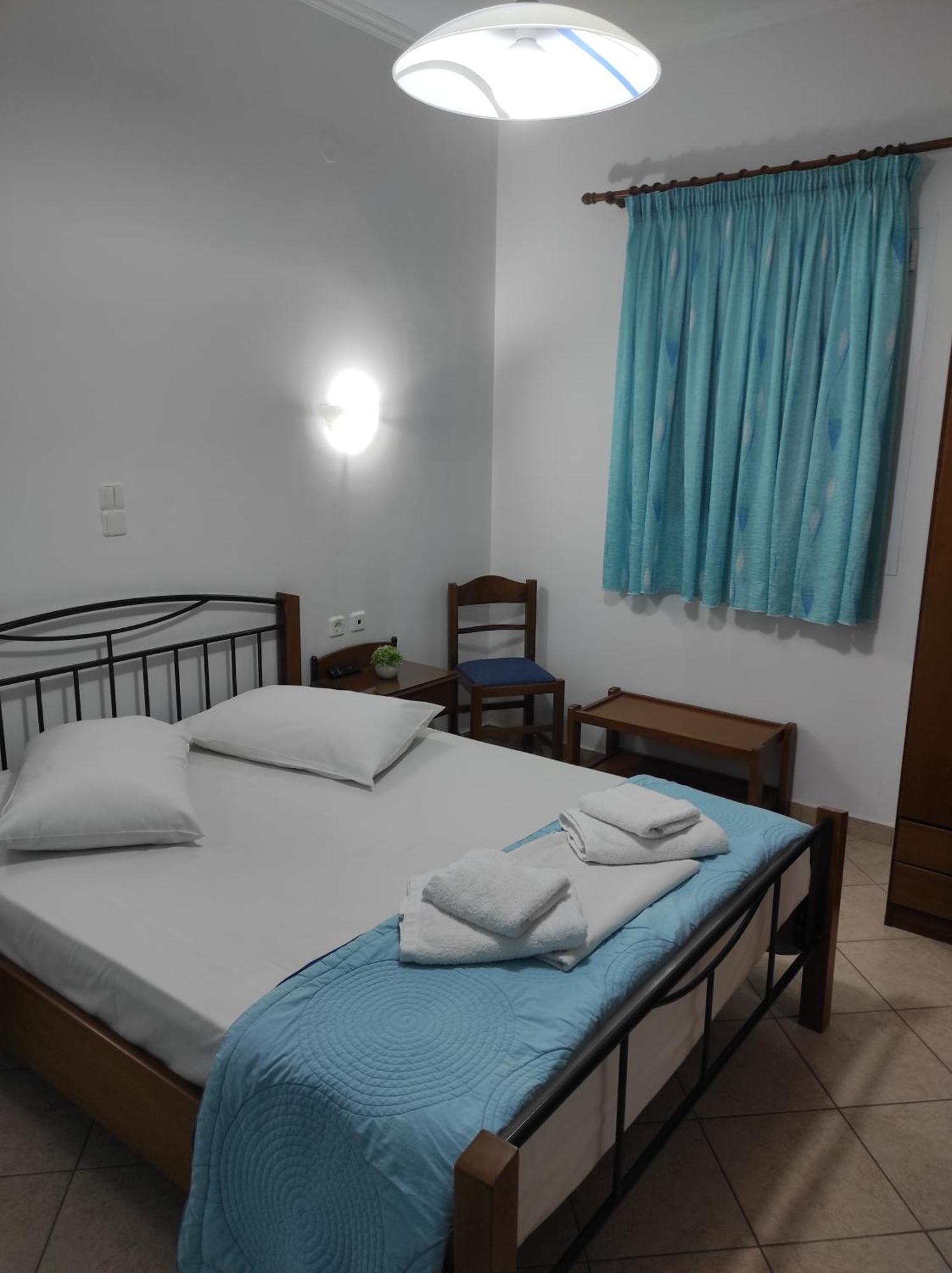 Vythos Apartment Adamantas  Bagian luar foto