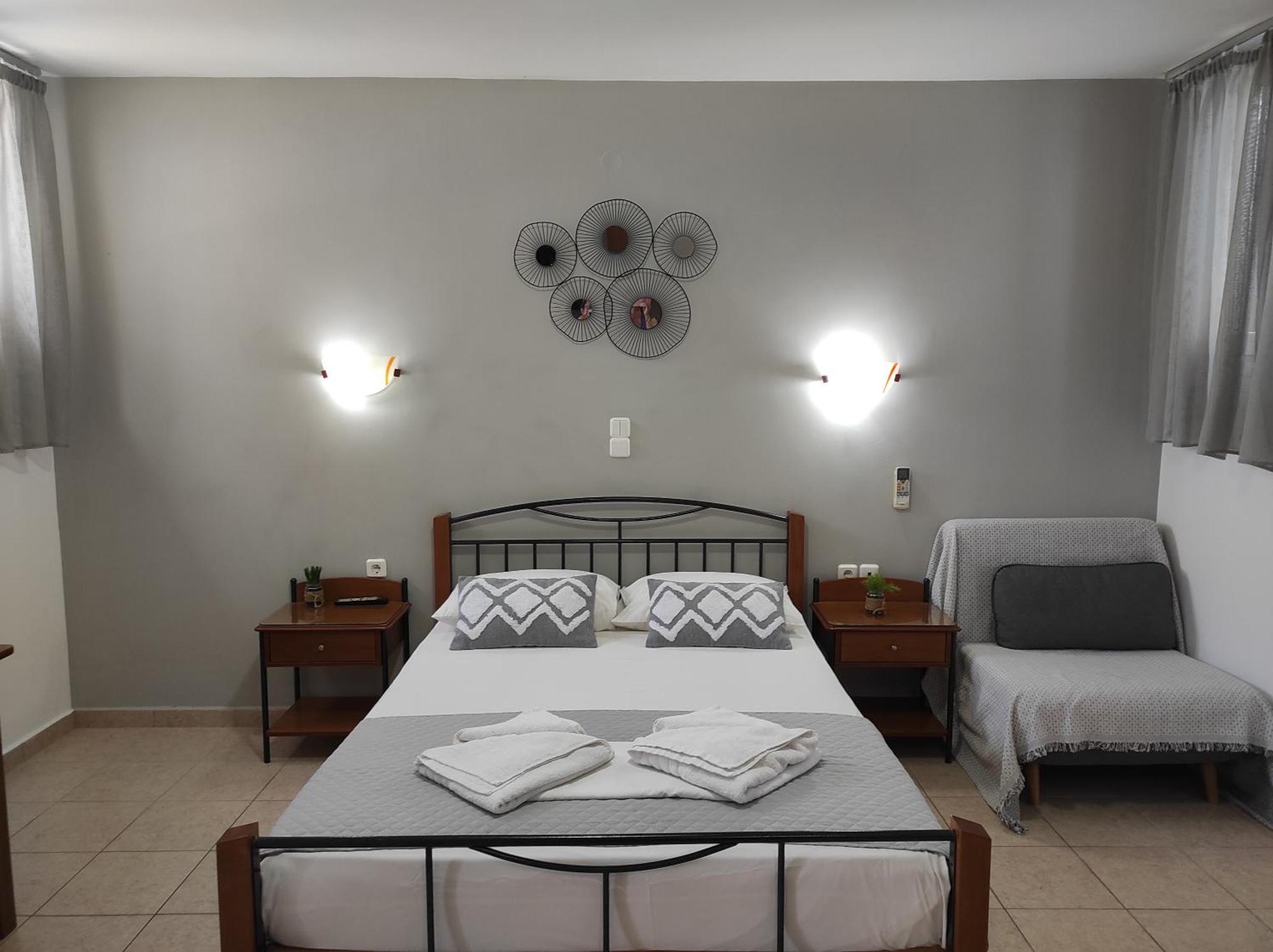 Vythos Apartment Adamantas  Bagian luar foto