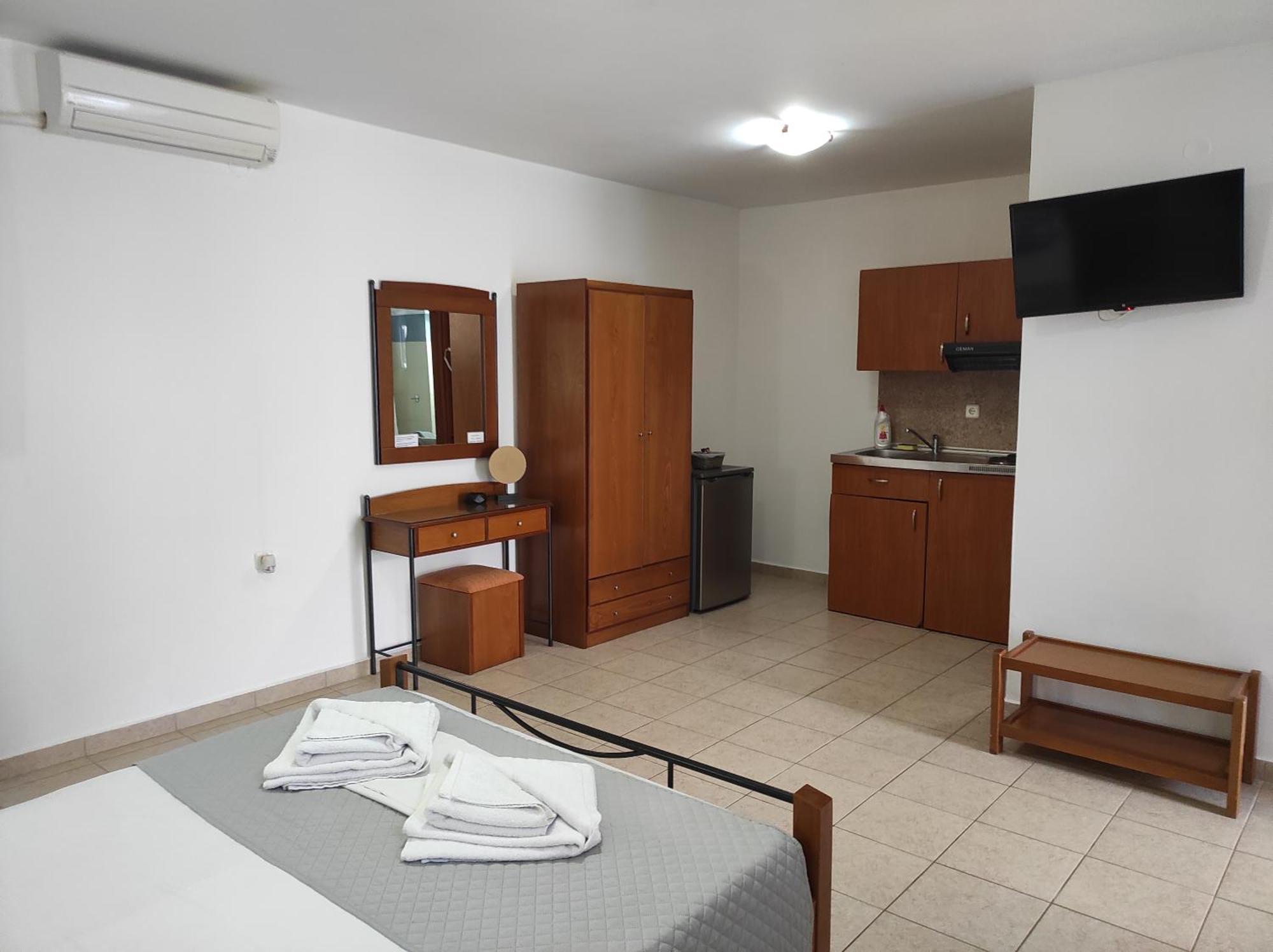 Vythos Apartment Adamantas  Bagian luar foto