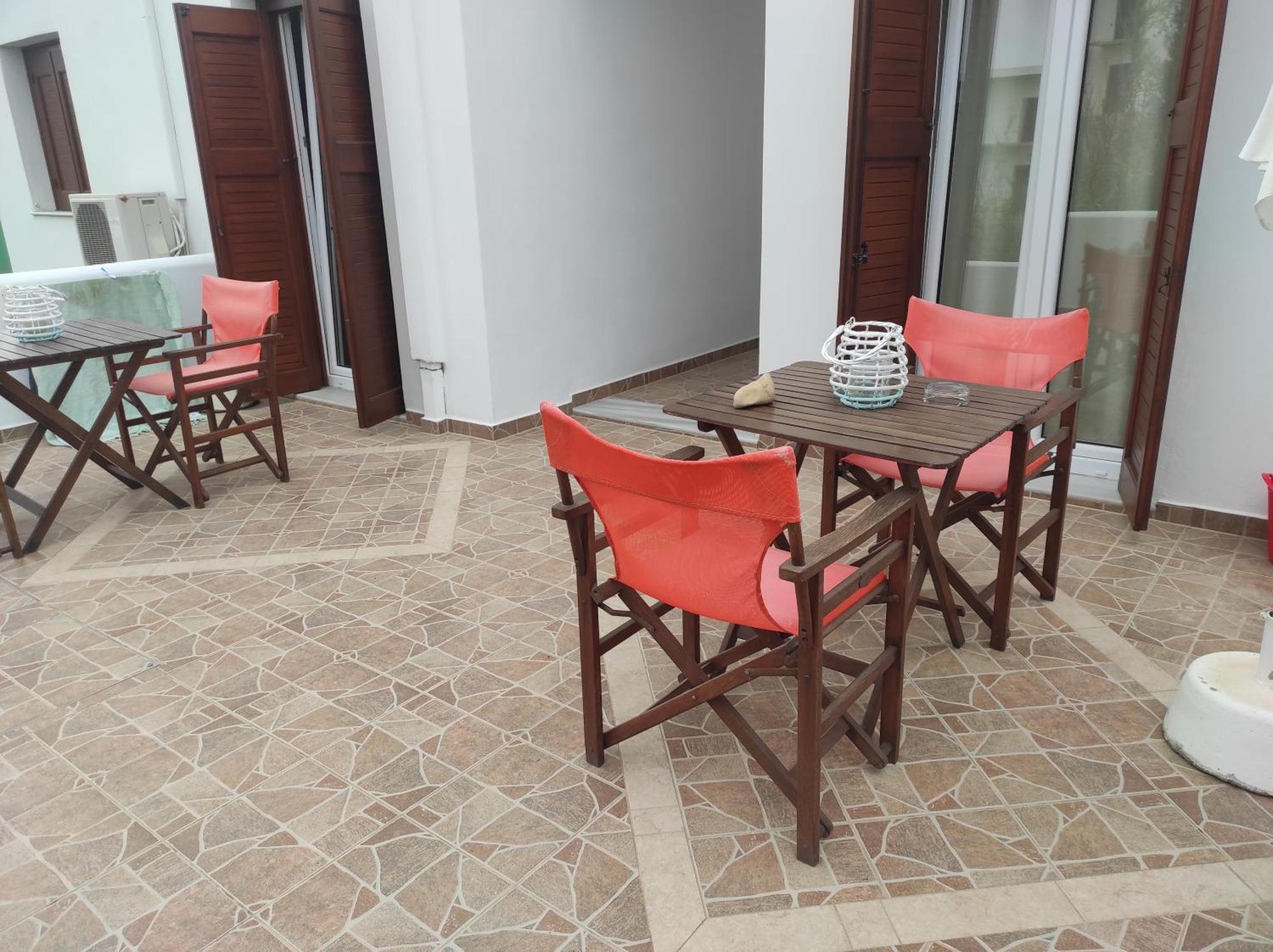 Vythos Apartment Adamantas  Bagian luar foto