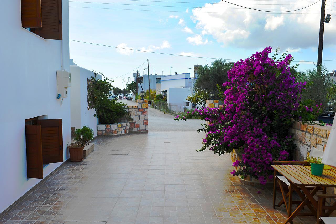 Vythos Apartment Adamantas  Bagian luar foto